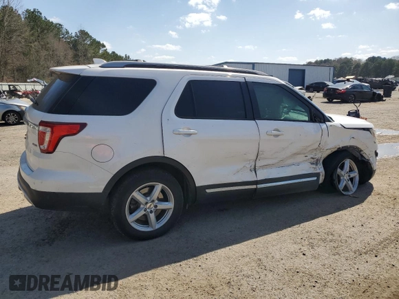 2017 Ford Explorer XLT с VIN 1FM5K8D83HGC80283, выставлен на аукционе Copart как лот 48674475 с пробегом 190 029 миль миль и Списание • Salvage title. История ставок и продаж доступна на DreamBid. Изображение 3.