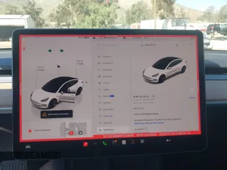 2022 Tesla Model 3 Long Range z VIN 5YJ3E1EB8NF212930, wystawiony jako IAAI lot #41658127 z przebiegiem 43 773 mil mil oraz . Historia ofert i sprzedaży dostępna na DreamBid. Obrazek 19.