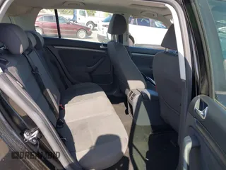 2007 Volkswagen Rabbit with VIN WVWDS91K17W024380, listed as a IAAI auction lot 42068016 with 160,433 mi miles and . Bid and sale history available at DreamBid. Image 8.
