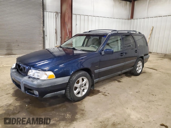 1998 Volvo V70 XC with VIN YV1LZ5643W2526768, listed as a Copart auction lot 51146585 with 150,121 mi miles and Salvage Title. Bid and sale history available at carsss.com. Image 1.
