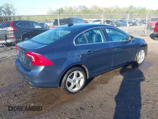 2013 Volvo S60 T5 with VIN YV1612FH3D2189120, listed as a IAAI auction lot 41971644 with 63,423 mi miles. Bid and sale history available at carsss.com. Image 4.