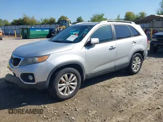 2011 Kia Sorento EX with VIN 5XYKU4A28BG070279, listed as a IAAI auction lot 41960555 with 1 mi miles. Bid and sale history available at carsss.com. Image 2.