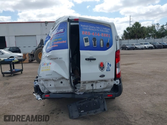 2018 Ford Transit Cargo with VIN 1FTYE1YG7JKA19193, listed as a IAAI auction lot 42155139 with Not Provided miles and . Bid and sale history available at carsss.com. Image 15.