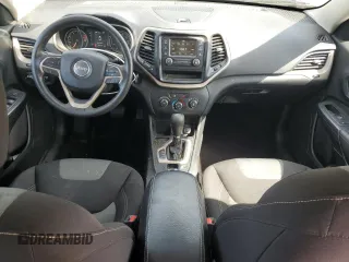 2017 Jeep Cherokee Altitude z VIN 1C4PJLAB0HW541068, wystawiony jako Copart lot #48592485 z przebiegiem 73 792 mil mil oraz Szkoda całkowita • Salvage title. Historia ofert i sprzedaży dostępna na DreamBid. Obrazek 8.