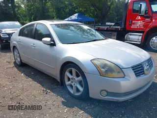 2004 Nissan Maxima SE with VIN 1N4BA41E84C807609, listed as a IAAI auction lot 42555213 with 221,213 mi miles and . Bid and sale history available at DreamBid. Image 1.