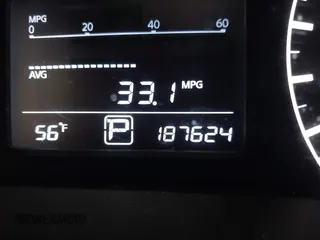 2016 Nissan Sentra SV with VIN 3N1AB7AP4GY321254, listed as a IAAI auction lot 42014398 with 187,624 mi miles and . Bid and sale history available at DreamBid. Image 15.