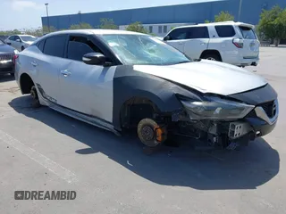 2018 Nissan Maxima SV z VIN 1N4AA6AP0JC374758, wystawiony jako IAAI lot #42107808 z przebiegiem 161 352 mil mil oraz . Historia ofert i sprzedaży dostępna na DreamBid. Obrazek 1.