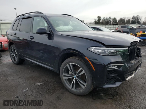 2020 BMW X7 xDrive40i with VIN 5UXCW2C09L9B77747, listed as a Copart auction lot 42697335 with 0 mi miles and Salvage Title. Bid and sale history available at carsss.com. Image 4.