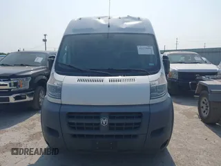 2018 Ram ProMaster Cargo z VIN 3C6TRVDG9JE122797, wystawiony jako IAAI lot #42275056 z przebiegiem 275 341 mil mil oraz . Historia ofert i sprzedaży dostępna na DreamBid. Obrazek 12.