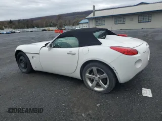 2006 Pontiac Solstice z VIN 1G2MB33B56Y106095, wystawiony jako Copart lot #52068765 z przebiegiem Nie podano mil oraz Szkoda całkowita • Salvage title. Historia ofert i sprzedaży dostępna na DreamBid. Obrazek 2.