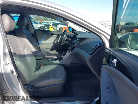 2014 Hyundai Sonata SE with VIN 5NPEC4ACXEH923397, listed as a IAAI auction lot 41748671 with 182,136 mi miles and . Bid and sale history available at DreamBid. Image 5.