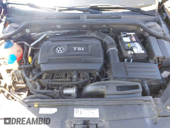 2015 Volkswagen Jetta SE with VIN 3VWD17AJ9FM298291, listed as a IAAI auction lot 42543981 with 138,425 mi miles and . Bid and sale history available at DreamBid. Image 10.