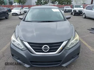 2018 Nissan Altima SV with VIN 1N4AL3AP3JC162204, listed as a IAAI auction lot 41903783 with 95,849 mi miles and . Bid and sale history available at carsss.com. Image 12.
