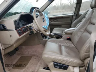 1996 Volvo 960 z VIN YV1KS9607T1082316, wystawiony jako Copart lot #44274985 z przebiegiem 71 948 mil mil oraz Szkody całkowita. Historia ofert i sprzedaży dostępna na DreamBid. Obrazek 7.