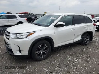 2019 Toyota Highlander LE with VIN 5TDBZRFH7KS923687, listed as a Copart auction lot 59292065 with 94,084 mi miles and Salvage title. Bid and sale history available at DreamBid. Image 1.
