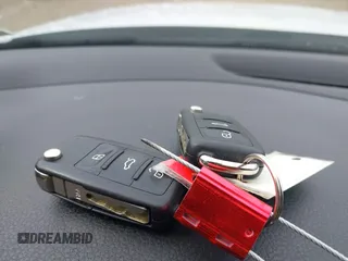 2017 Volkswagen Jetta GLI z VIN 3VW4T7AJ8HM349440, wystawiony jako IAAI lot #42491919 z przebiegiem 141 764 mil mil oraz . Historia ofert i sprzedaży dostępna na DreamBid. Obrazek 11.