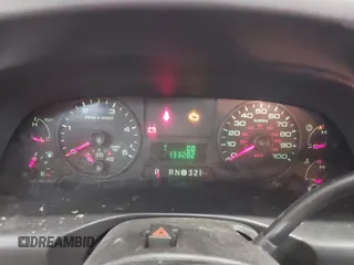 2005 Ford F-250 XL с VIN 1FTSX21P35EA21043, выставлен на аукционе IAAI как лот 41348530 с пробегом 133 202 миль миль и . История ставок и продаж доступна на DreamBid. Изображение 7.