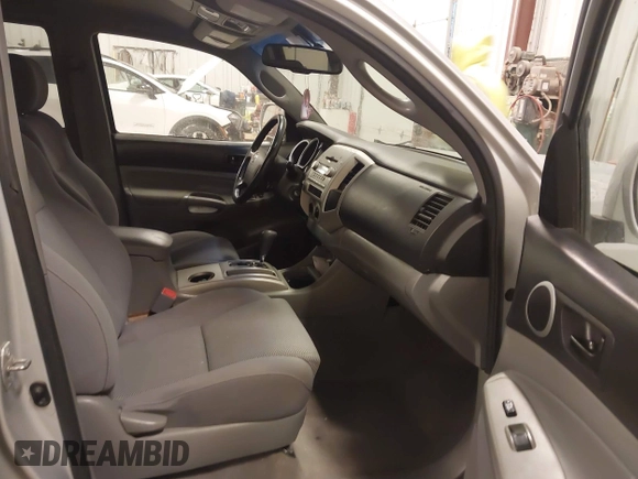2007 Toyota Tacoma with VIN 5TEMU52N87Z404198, listed as a IAAI auction lot 41421221 with 197,877 mi miles and . Bid and sale history available at DreamBid. Image 5.