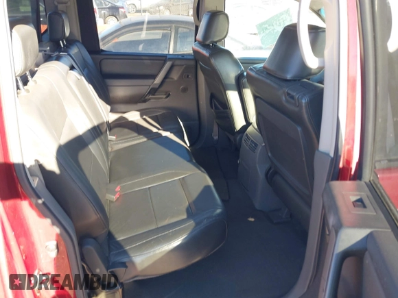 2005 Nissan Titan LE with VIN 1N6AA07B55N503619, listed as a IAAI auction lot 41411281 with 177,538 mi miles. Bid and sale history available at carsss.com. Image 8.