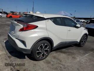 2018 Toyota C-HR XLE z VIN NMTKHMBX8JR015992, wystawiony jako Copart lot #65197115 z przebiegiem 49 226 mil mil oraz Szkoda całkowita • Salvage title. Historia ofert i sprzedaży dostępna na DreamBid. Obrazek 3.