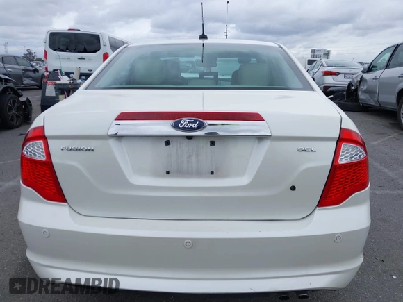 2011 Ford Fusion SEL with VIN 3FAHP0JA6BR298200, listed as a IAAI auction lot 41714463 with 131,391 mi miles. Bid and sale history available at carsss.com. Image 16.
