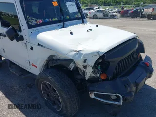 2013 Jeep Wrangler Unlimited Sport with VIN 1C4BJWDG4DL697208, listed as a IAAI auction lot 39507413 with 177,125 mi miles and . Bid and sale history available at DreamBid. Image 6.