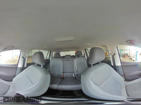 2018 Volkswagen Tiguan S with VIN 3VV1B7AXXJM054778, listed as a Copart auction lot 61294795 with 87,330 mi miles and Salvage title. Bid and sale history available at DreamBid. Image 14.