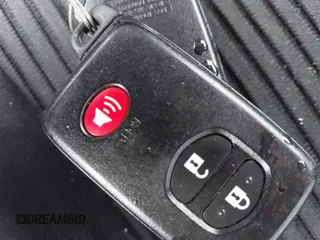 2016 Toyota Prius Two z VIN JTDZN3EUXGJ053220, wystawiony jako IAAI lot #42318675 z przebiegiem Nie podano mil oraz . Historia ofert i sprzedaży dostępna na DreamBid. Obrazek 11.