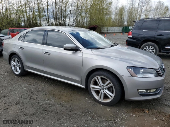 2014 Volkswagen Passat TDI SEL Premium with VIN 1VWCN7A32EC035996, listed as a Copart auction lot 52046555 with 119,587 mi miles and Clean Title. Bid and sale history available at carsss.com. Image 4.