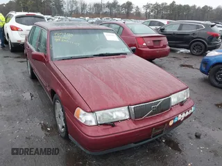 1997 Volvo S90 z VIN YV1KS9603V1117615, wystawiony jako IAAI lot #41059189 z przebiegiem 161 191 mil mil oraz . Historia ofert i sprzedaży dostępna na DreamBid. Obrazek 6.