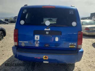 2008 Dodge Nitro SXT z VIN 1D8GU28K18W137902, wystawiony jako Copart lot #54234025 z przebiegiem 198 605 mil mil oraz Czysty tytuł • Clean title. Historia ofert i sprzedaży dostępna na DreamBid. Obrazek 6.