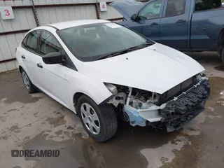 2018 Ford Focus S with VIN 1FADP3E23JL212714, listed as a IAAI auction lot 41895883 with 116,658 mi miles. Bid and sale history available at carsss.com. Image 1.