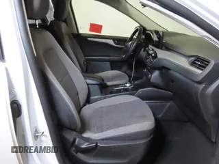 2022 Ford Escape SE with VIN 1FMCU0G62NUB89631, listed as a Copart auction lot 64794155 with 70,119 mi miles and Clean title. Bid and sale history available at DreamBid. Image 5.