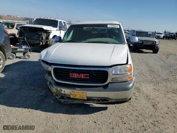 2000 GMC New Sierra 1500 SLE with VIN 2GTEC19T0Y1358568, listed as a Copart auction lot 43400635 with 299,733 mi miles and Salvage Title. Bid and sale history available at carsss.com. Image 11.