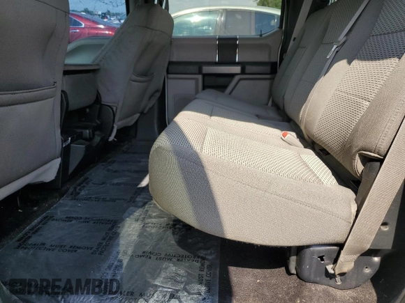 2016 Ford F-150 XL с VIN 1FTEW1CP4GFA49826, выставлен на аукционе Copart как лот 61107985 с пробегом 217 226 миль миль и Списание • Salvage title. История ставок и продаж доступна на DreamBid. Изображение 10.