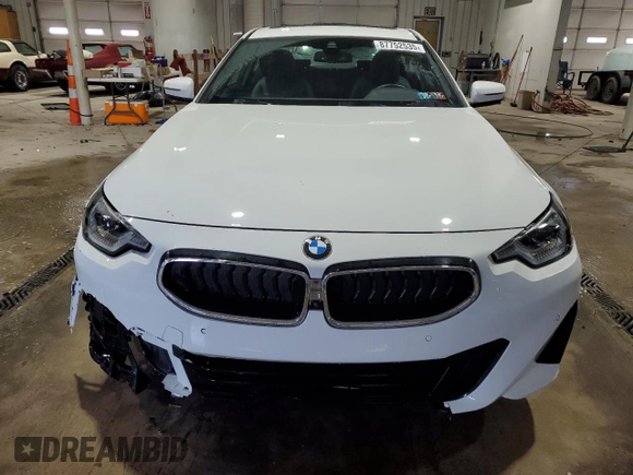 2022 BMW 2 Series 230i with VIN 3MW23CM00N8C68052, listed as a Copart auction lot 87752535 with 11,533 mi miles and Salvage Title. Bid and sale history available at carsss.com. Image 5.