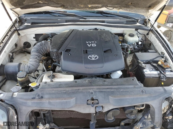 2004 Toyota 4Runner SR5 with VIN JTEZU14R248009876, listed as a Copart auction lot 43579675 with 215,995 mi miles and Clean Title. Bid and sale history available at carsss.com. Image 14.