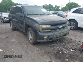 2004 Chevrolet TrailBlazer LS with VIN 1GNDT13S242171832, listed as a IAAI auction lot 42107560 with 1 mi miles. Bid and sale history available at carsss.com. Image 1.