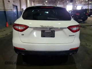 2018 Maserati Levante with VIN ZN661XUA1JX299279, listed as a Copart auction lot 48740135 with 0 mi miles and Clean Title. Bid and sale history available at carsss.com. Image 6.