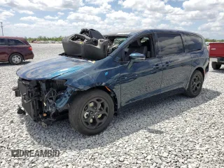 2022 Chrysler Pacifica Hybrid Touring L with VIN 2C4RC1L72NR184402, listed as a Copart auction lot 50386495 with Not provided miles and Salvage title. Bid and sale history available at DreamBid. Image 1.