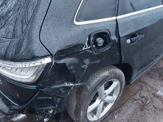 2017 Audi Q5 Premium Plus z VIN WA1M2AFP8HA040509, wystawiony jako IAAI lot #41130242 z przebiegiem 44 490 mil mil oraz . Historia ofert i sprzedaży dostępna na DreamBid. Obrazek 18.