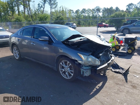 2014 Nissan Maxima S z VIN 1N4AA5AP2EC909623, wystawiony jako IAAI lot #42390407 z przebiegiem 182 610 mil mil oraz . Historia ofert i sprzedaży dostępna na DreamBid. Obrazek 1.