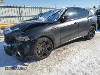2022 Maserati Levante z VIN ZN661YUM0NX394731, wystawiony jako Copart lot #87526995 z przebiegiem 25 801 mil mil oraz Szkoda całkowita • Salvage title. Historia ofert i sprzedaży dostępna na DreamBid. Obrazek 1.