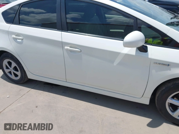 2013 Toyota Prius One z VIN JTDKN3DU1D1675316, wystawiony jako IAAI lot #42091871 z przebiegiem 200 723 mil mil oraz . Historia ofert i sprzedaży dostępna na DreamBid. Obrazek 14.