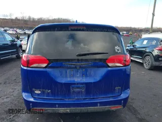 2020 Chrysler Pacifica Launch Edition z VIN 2C4RC3BG9LR252124, wystawiony jako IAAI lot #41689415 z przebiegiem 53 455 mil mil oraz . Historia ofert i sprzedaży dostępna na DreamBid. Obrazek 16.