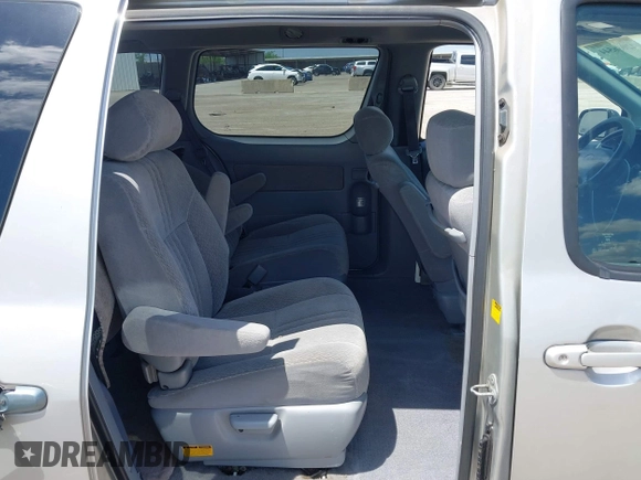 2003 Toyota Sienna CE z VIN 4T3ZF19C53U508778, wystawiony jako IAAI lot #42086544 z przebiegiem 236 152 mil mil oraz . Historia ofert i sprzedaży dostępna na DreamBid. Obrazek 8.