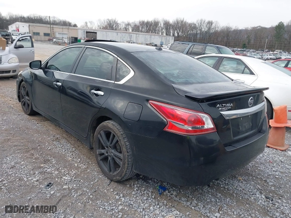 2013 Nissan Altima 3.5 SL with VIN 1N4BL3AP6DN437450, listed as a IAAI auction lot 41756480 with 251,502 mi miles. Bid and sale history available at carsss.com. Image 3.