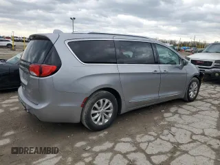 2018 Chrysler Pacifica Touring L with VIN 2C4RC1BG3JR217693, listed as a Copart auction lot 51582155 with 113,107 mi miles and Salvage Title. Bid and sale history available at DreamBid. Image 3.