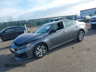 2024 Nissan Altima 2.5 S with VIN 1N4BL4BV5RN388848, listed as a IAAI auction lot 41821662 with 8,890 mi miles. Bid and sale history available at carsss.com. Image 2.