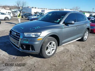 2019 Audi Q5 Premium with VIN WA1ANAFY5K2133539, listed as a IAAI auction lot 41821732 with 79,132 mi miles. Bid and sale history available at carsss.com. Image 17.